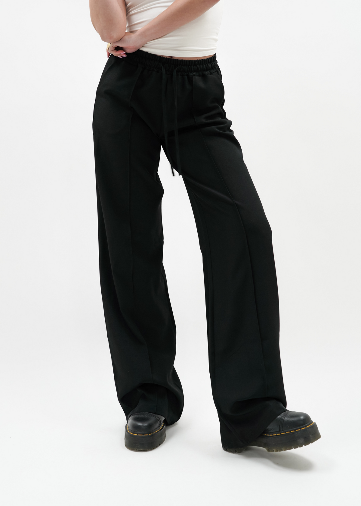 Flowy pants met pressfold (tall) black