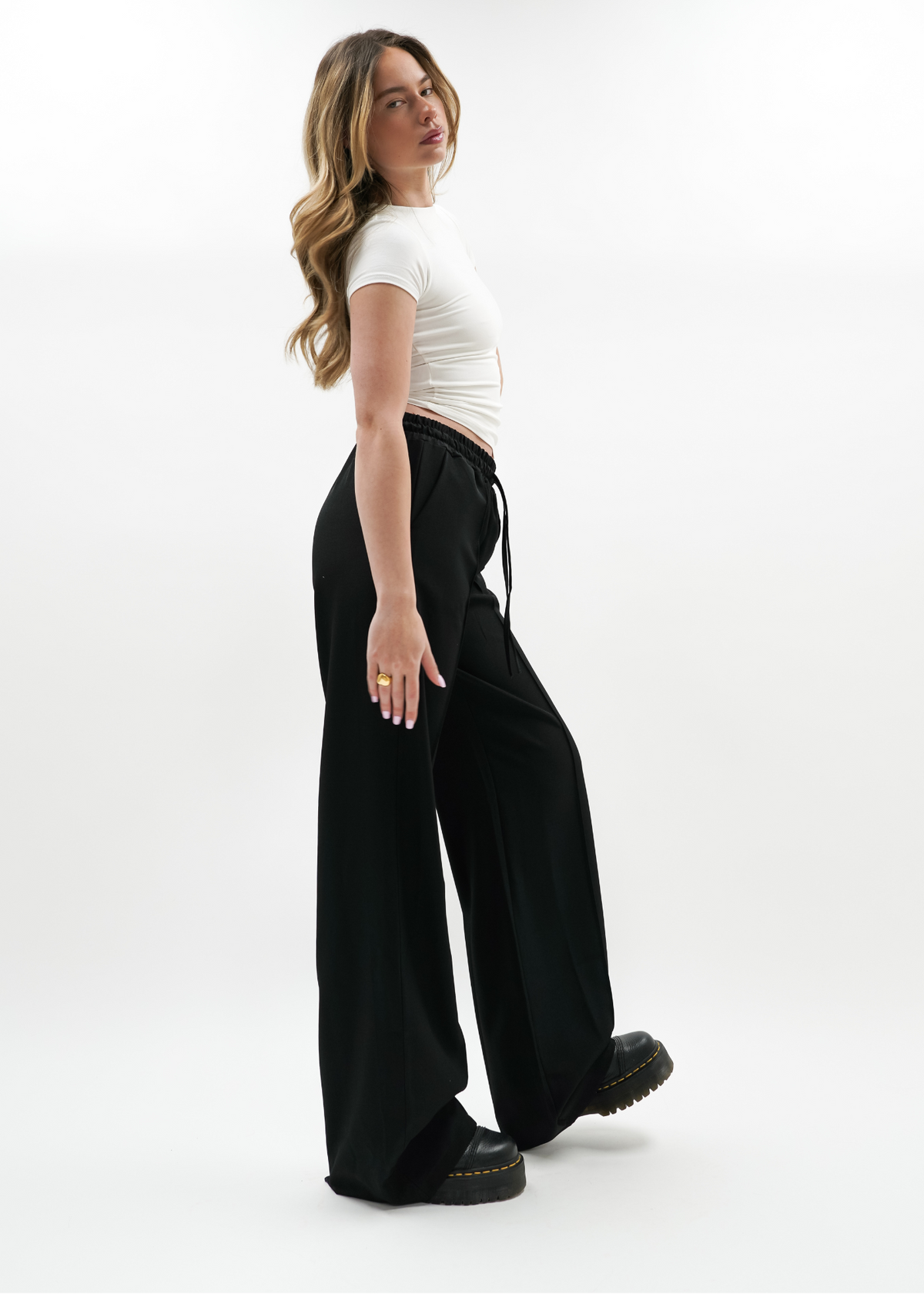 Flowy pants met pressfold (tall) black