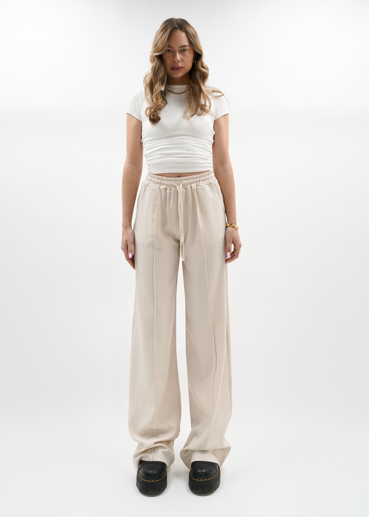 Flowy pants met pressfold (tall) crème