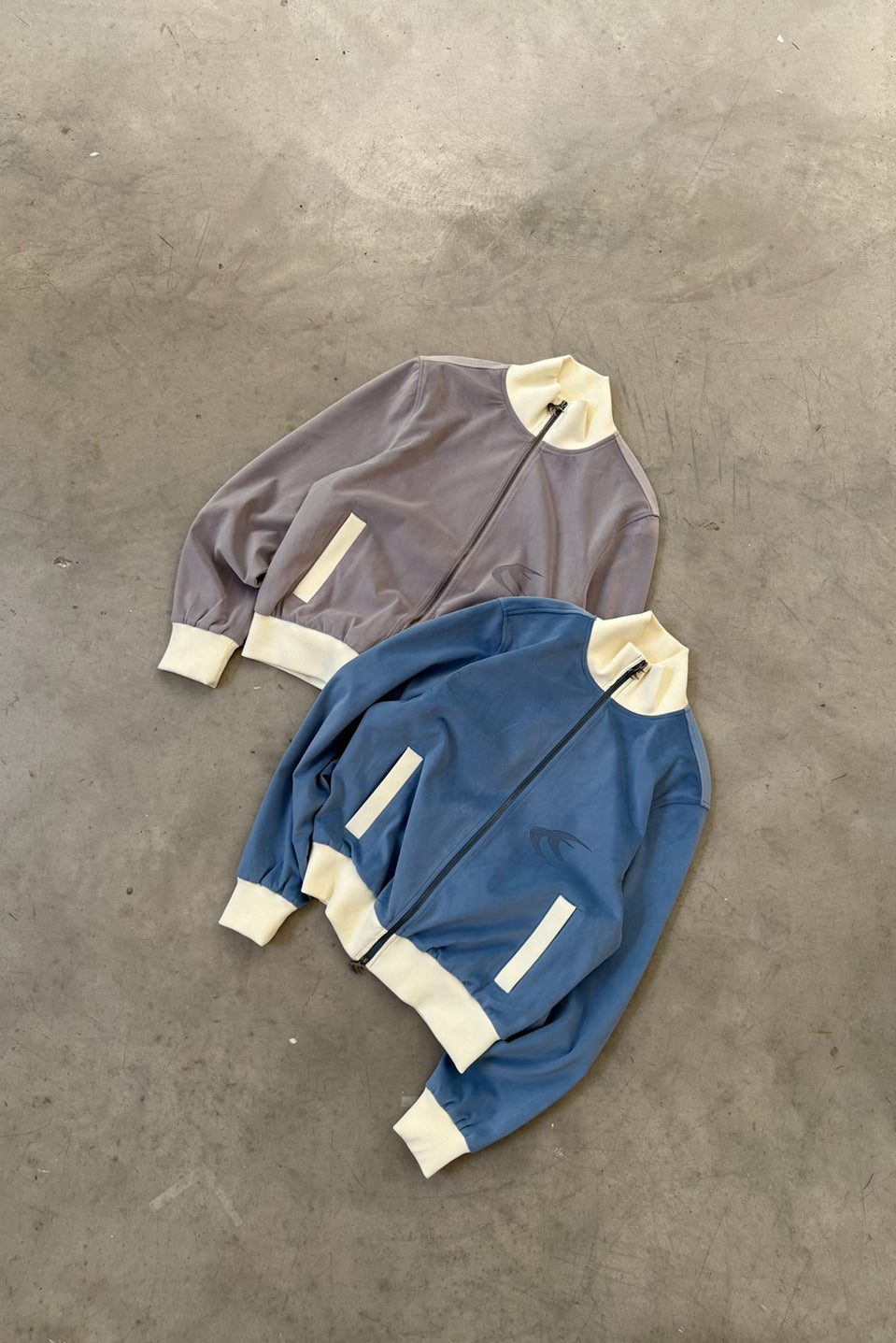 Snow Blue Zipper